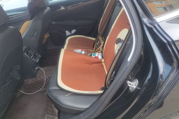 Used Volkswagen Passat 2020 330TSI Elite Edition China VI Left Rear Seat