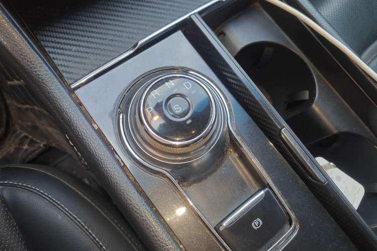 Used Ford Taurus 2015 EcoBoost 245 Luxury Model
