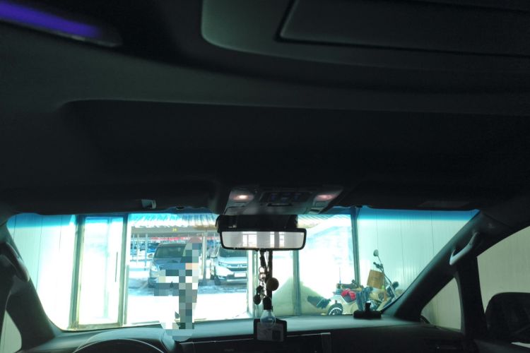 Used Toyota Vellfire 2021 Crown Dual-Engine 2.5L HV Supreme Edition
