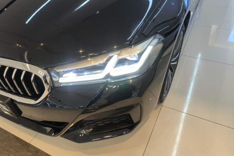 Used BMW 5 Series 2022 Restyled 530Li Leading Edition M Sport Package
