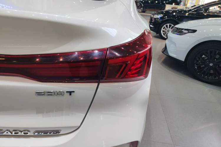 Used CHANGAN Eado 2024 PLUS Blue Whale NE 1.4T GDI DCT High-Energy Edition