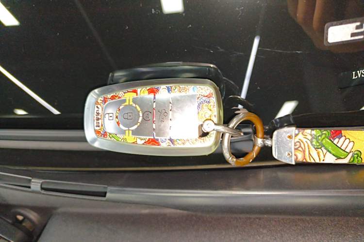 Used Lincoln Corsair 2023 2.0T Two-Wheel-Drive Luxury Edition