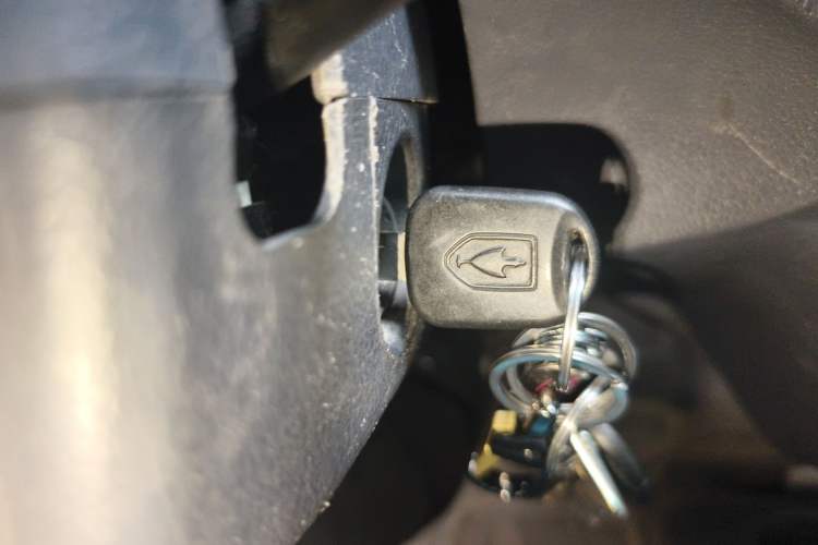 Used Jinbei Hiace X30 2020 1.5L Super-Comfortable Version China VI Standard SWC15M Vehicle Key