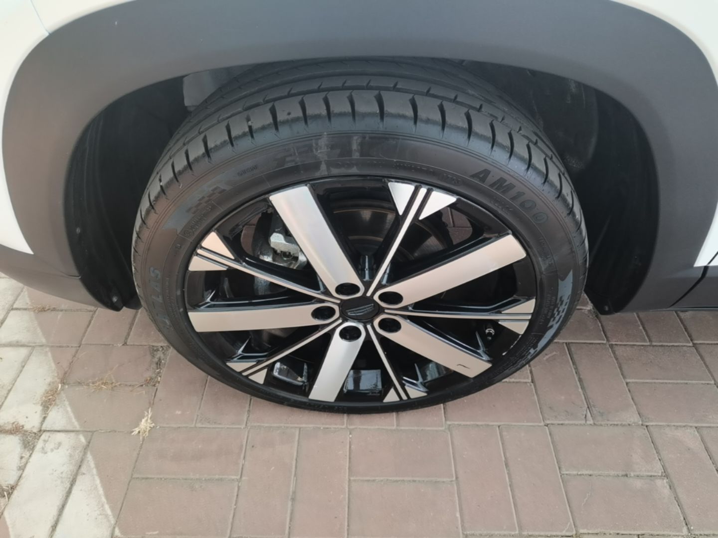 Geely Auto icon 2023 1.5TD Chocolate Smoothie Edition — снимка 10