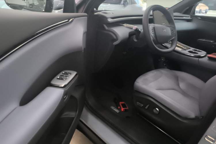 Used XPeng G7 2025 Model—702 Ultra Long Range
