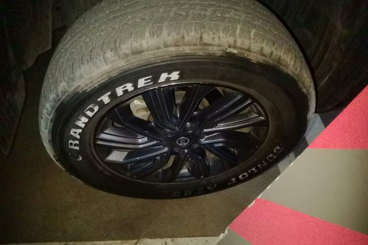 Used Nissan Terra 2020 2.5L XE Manual Two-Wheel-Drive Elite Edition
