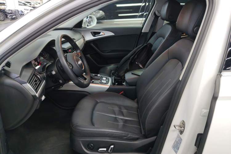 Used Audi A6L 2018 30th Anniversary Edition 35 TFSI Fashion Model Left Front Seat