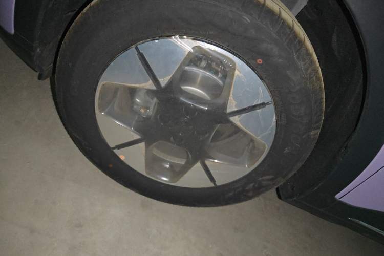 Used Geely Galaxy Geome 2026 Model 310km Dream Edition Left Front Wheel Hub