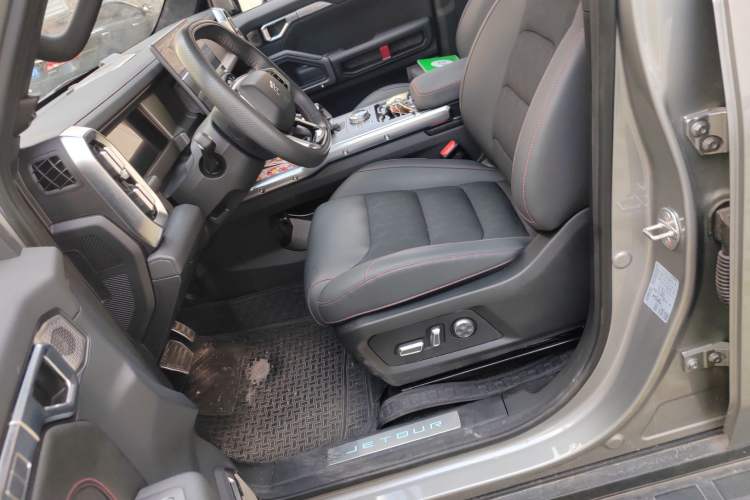 Used JETOUR Traveler C-DM 2024 C-DM 208KM Mountain & Wilderness Edition Left Front Seat