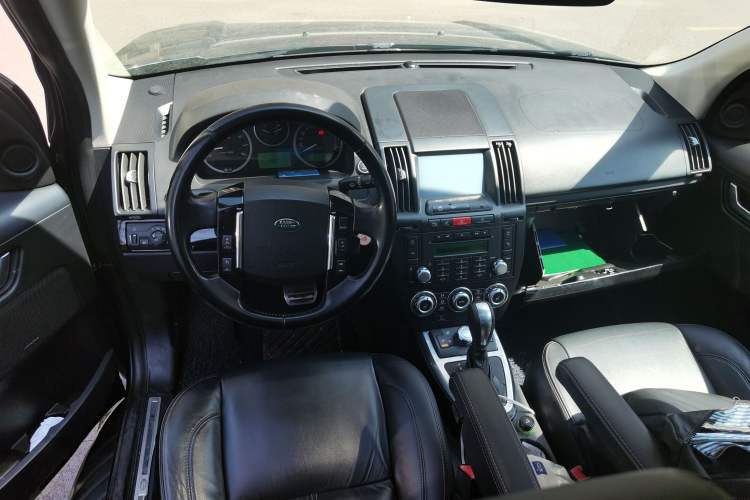 Used Land Rover Freelander 2 2011 3.2L i6 HSE Gasoline Edition