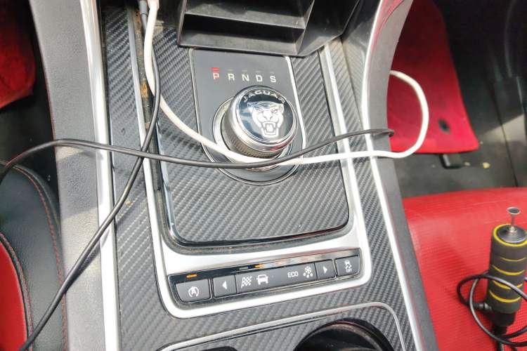 Used Jaguar XE 2017 2.0T 200 PS R-Sport