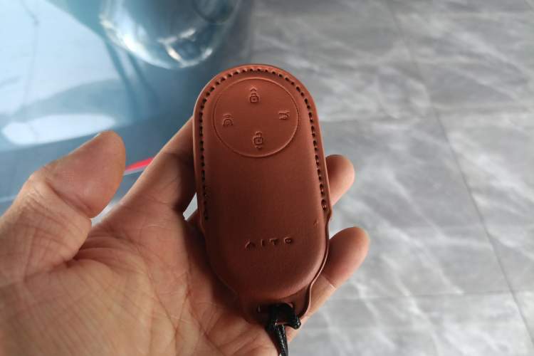 Used Hima AITO M9 2024 Range-Extended Ultra Version 52 kWh 6-Seater Model Interior 1