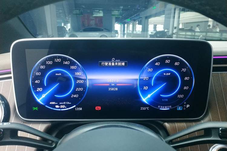 Used Mercedes-Benz EQE SUV 2024 500 4MATIC Luxury Edition Instrument Cluster