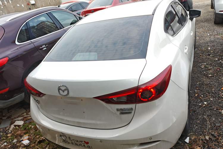 Used Mazda Mazda 3 Axela 2017 Sedan 1.5L Automatic Luxury Model China VI Standard