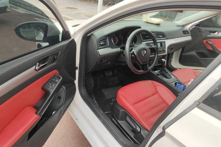 Used Volkswagen Lamando 2018 230TSI DSG Fashion Edition