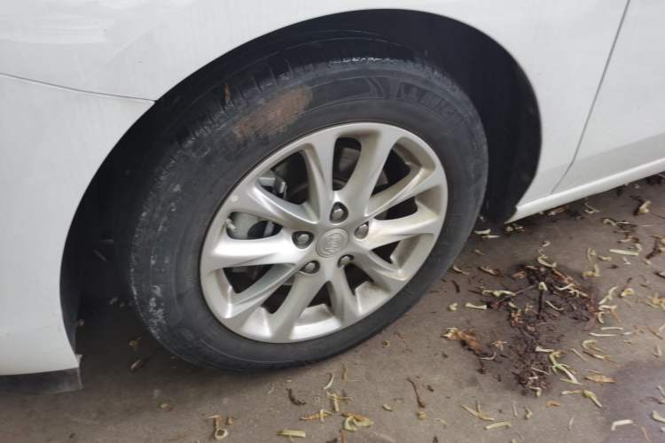 Used Buick GL6 2018 18T 6-Seater Elite Model
