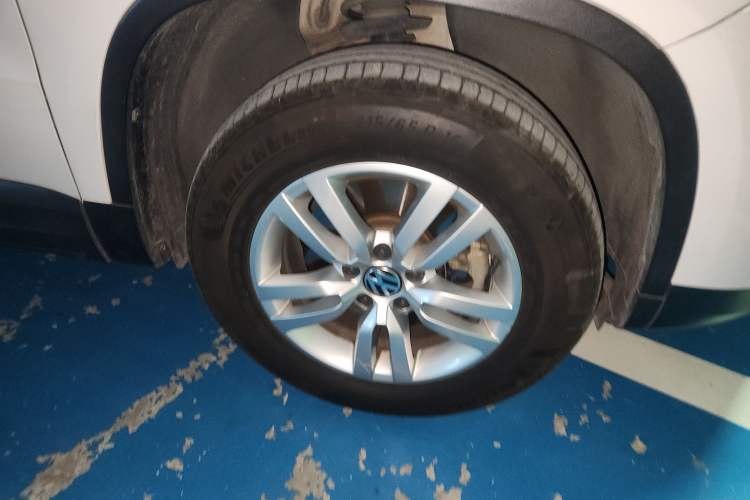 Used Volkswagen Tiguan L 2013 1.8TSI Automatic Two-Wheel Drive Trend Edition