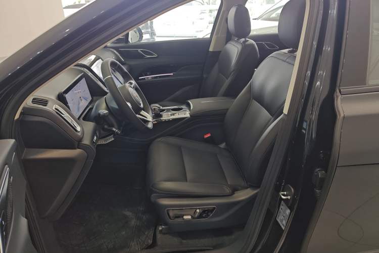 Used Hongqi HS3 PHEV 2025 Model 125km Jingwei 2 Millionth Anniversary Edition