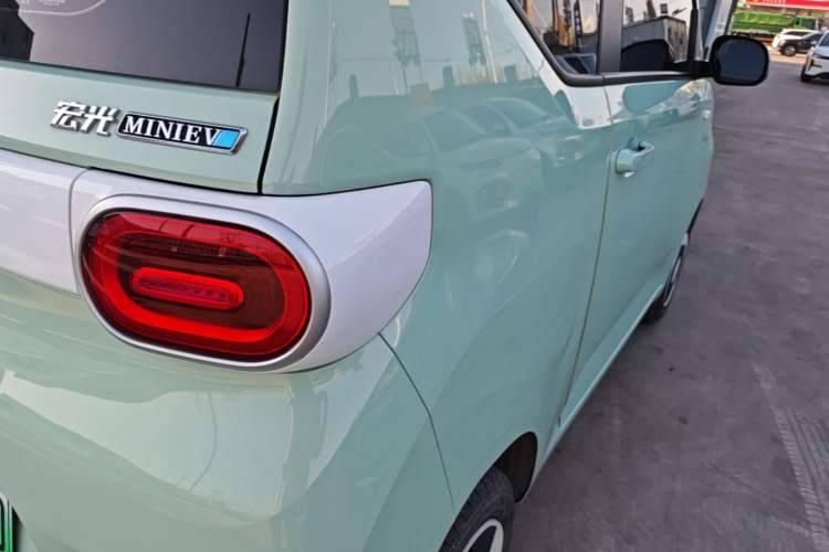 Used Wuling Hongguang MINIEV 2024 3rd Generation 215km Youth Edition Right Rear Taillight
