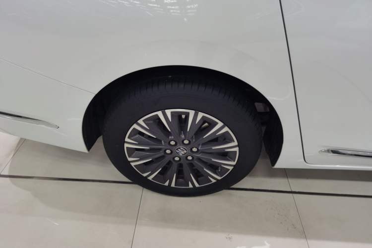 Used Buick GL8 2025 Lu Zun Deluxe Edition Right Rear Wheel Hub