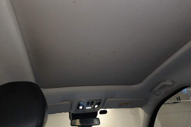 Used Haval H6 2017 Red Label 2.0T Automatic Two-Wheel Drive ZhiShang Model