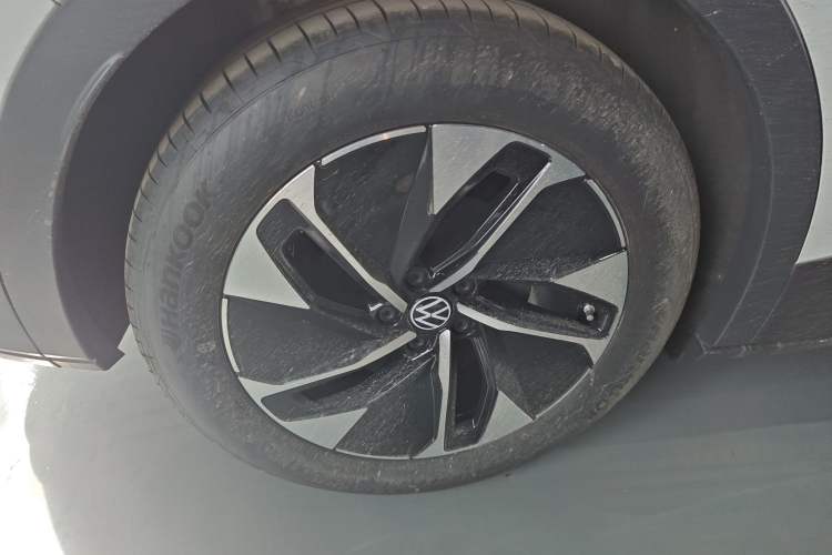 Used Volkswagen ID.4 CROZZ 2025 Pure Edition Right Rear Wheel Hub