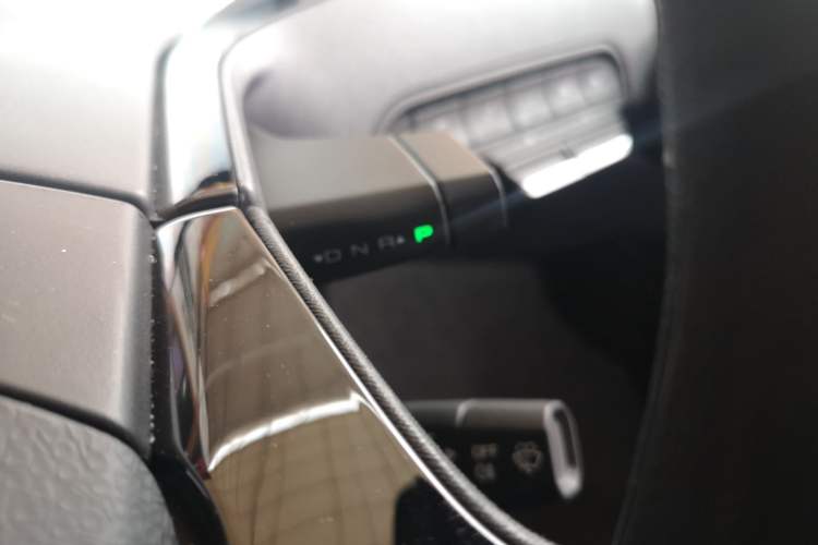 Used Baojun KiWi EV 2021 Artist Model Ternary Lithium Gear Lever