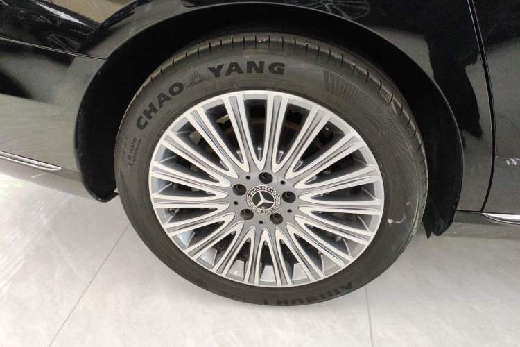 Used Mercedes-Benz E-Class 2020 Facelift E 300 L Stylish Edition
