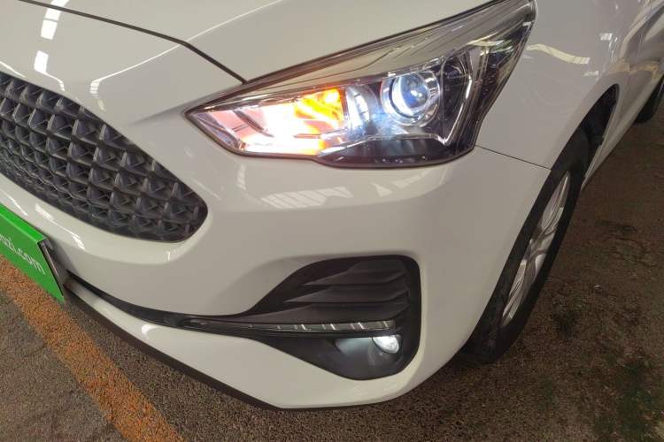 Used Haval M6 2019 1.5T DCT Two-Wheel Drive Elite Version China VI Standard