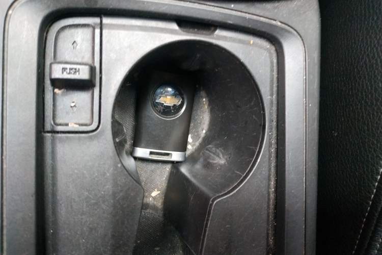 Used Chevrolet Captiva 2017 2.4L 4x4 Flagship Edition 7-Seater