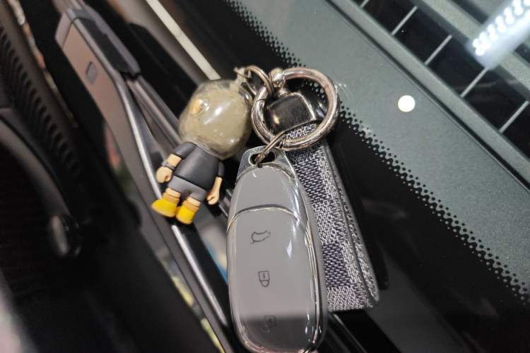 Used Li Auto ONE 2021 Extended-Range 6-Seater Version Interior 1