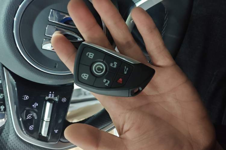 Used Buick GL8 New Energy 2025 Lu Shang Smart Enjoyment Edition 7-Seater Vehicle Key