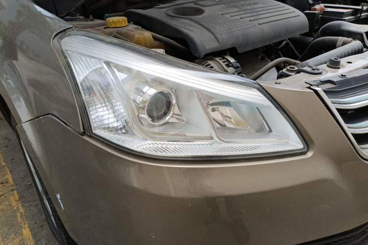 Used Chery E5 2014 1.5L Manual Youyue Model Right Front Headlight