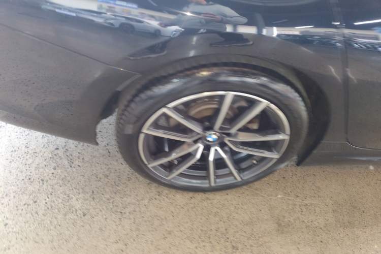 Used BMW 3 Series 2021 Second Facelift 325Li M Sport Package
