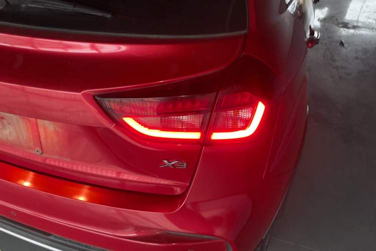 Used Geely Auto Vision X3 2020 1.5L CVT Elite Edition Exterior 3