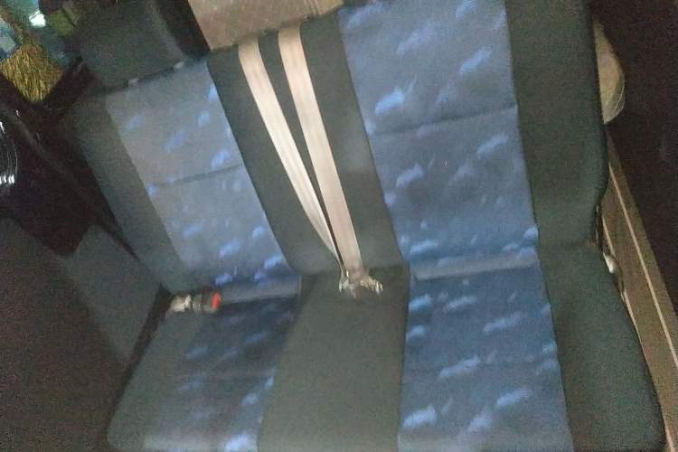 Used Dongfeng Yufeng Yufeng 2023 V9+ 2.0T Automatic Front-Drive Multi-Function Mid-Roof 7/8/9-Seater