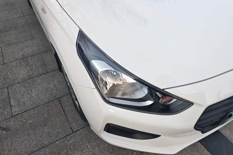 Used Hyundai Verna (older generation) 2020 1.4L Manual GL Refreshed Edition
