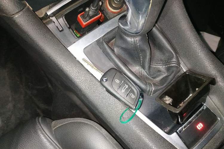 Used DS 5LS 2014 1.6T Elegant Version THP160