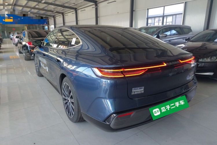 Used Geely Galaxy 8 2025 130km EM-P Starship Edition