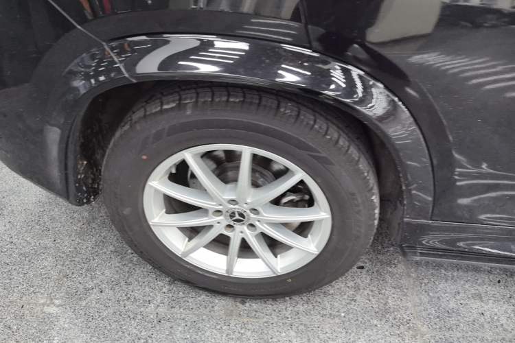 Used Mercedes-Benz GLE 2020 Restyled GLE 350 4MATIC Fashion Edition Right Rear Wheel Hub