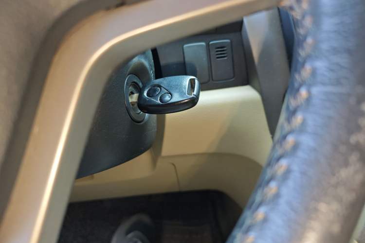 Used Honda CR-V 2007 2.4L automatic four-wheel drive luxury edition Vehicle Key