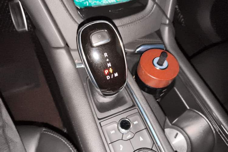 Used Cadillac XT6 2020 28T Six-Seater Luxury Sporty Enjoy-the-Comfort Safety Edition
