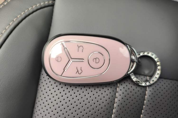 Used Geely Galaxy Geome 2025 UP 410km Exploration Edition
