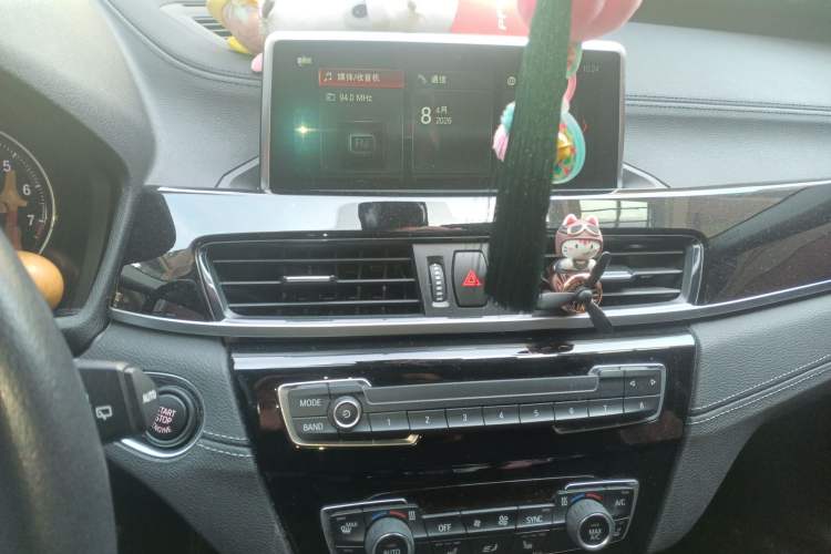 Used BMW X2 2018 sDrive25i Leading Model M Sport Package China V Audio And AC Panel