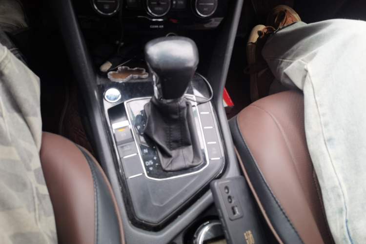 Used Volkswagen Tiguan L 2018 330TSI Automatic Two-Wheel Drive Luxury Edition