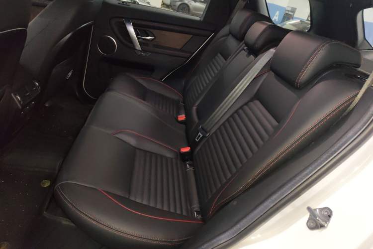 Used Land Rover Discovery Sport New Energy 2022 P300e Performance Tech Edition Left Rear Seat