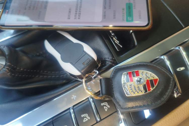 Used Porsche Macan 2017 Macan 2.0T Vehicle Key