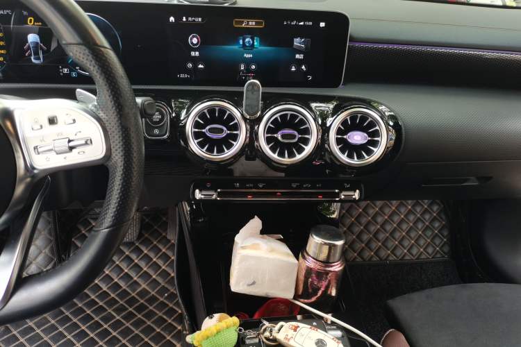 Used Mercedes-Benz A-Class 2020 Restyled A 200 L Sport Sedan Fashion Version Audio And AC Panel