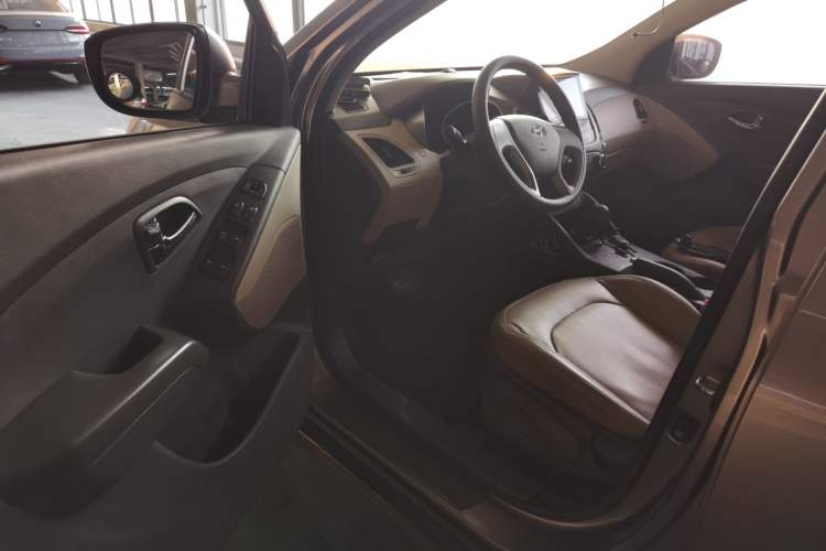 Used Hyundai ix35 2013 2.0L Automatic 2WD Comfort GL China IV Standard