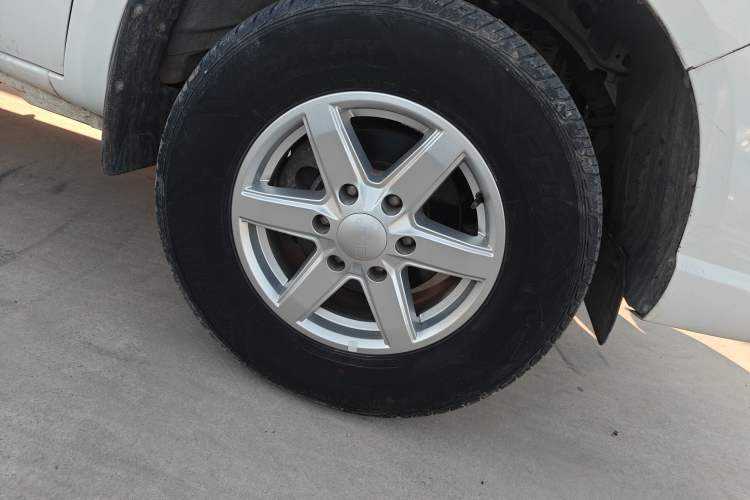 Used JMC Baodian 2020 2.5T Diesel Two-Wheel Drive Comfort Edition Long Wheelbase JX4D25A6L